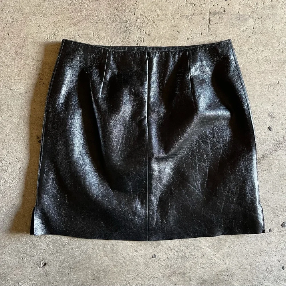 SALE❣️Vintage 1996 Kenneth Cole Leather Skirt - Picture 3 of 5